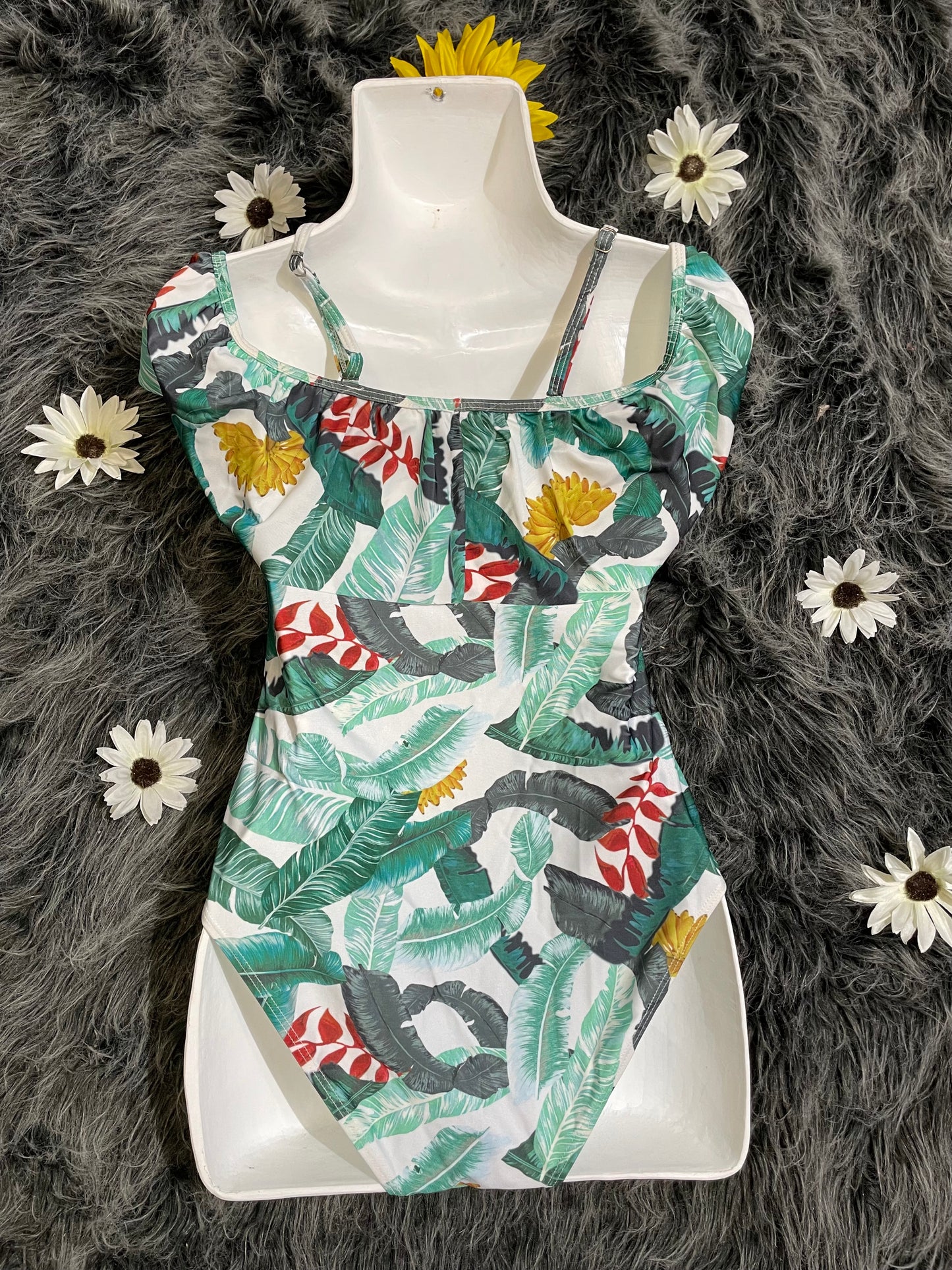 SMALL one piece