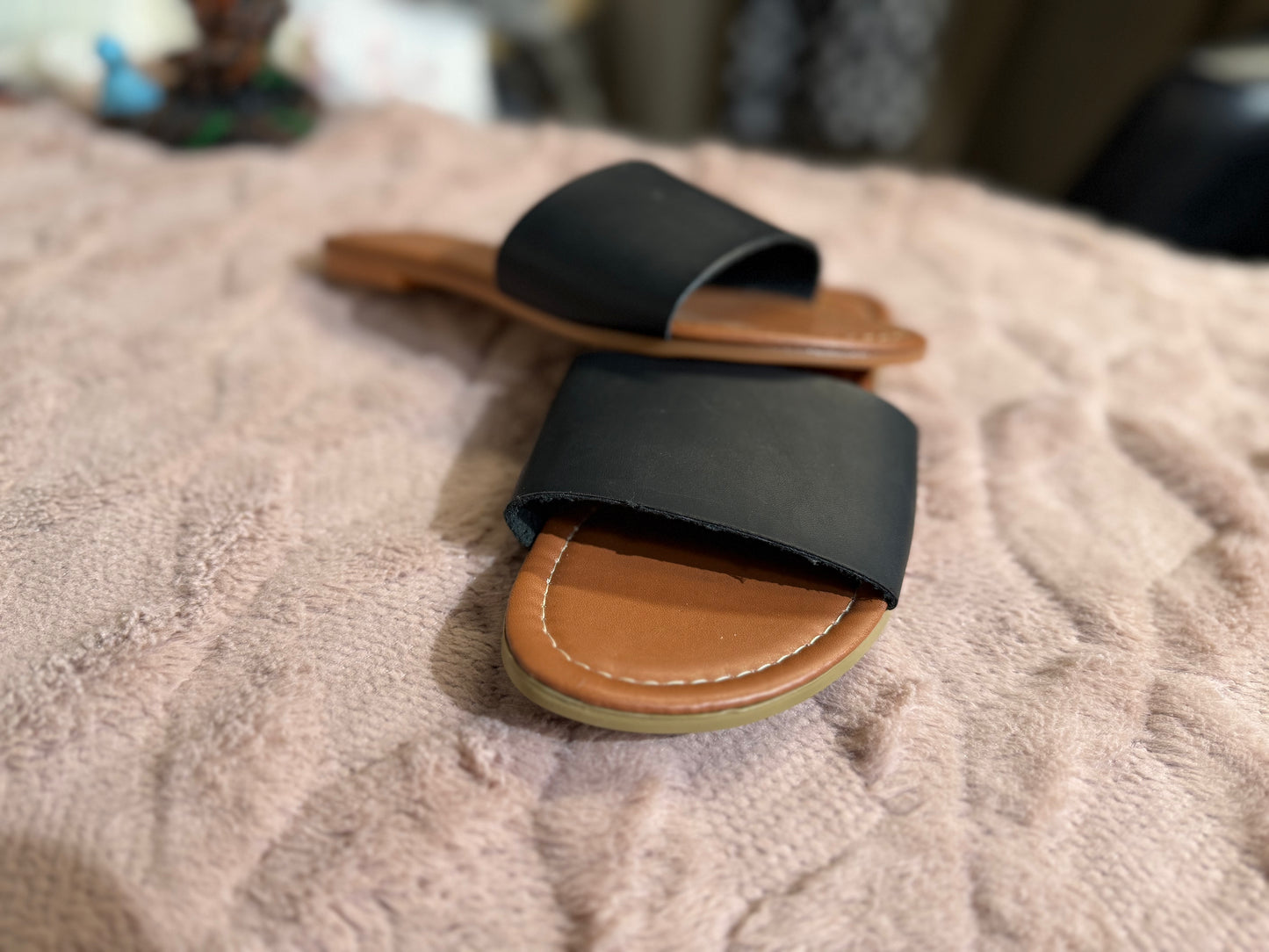 sandals size 6 womens