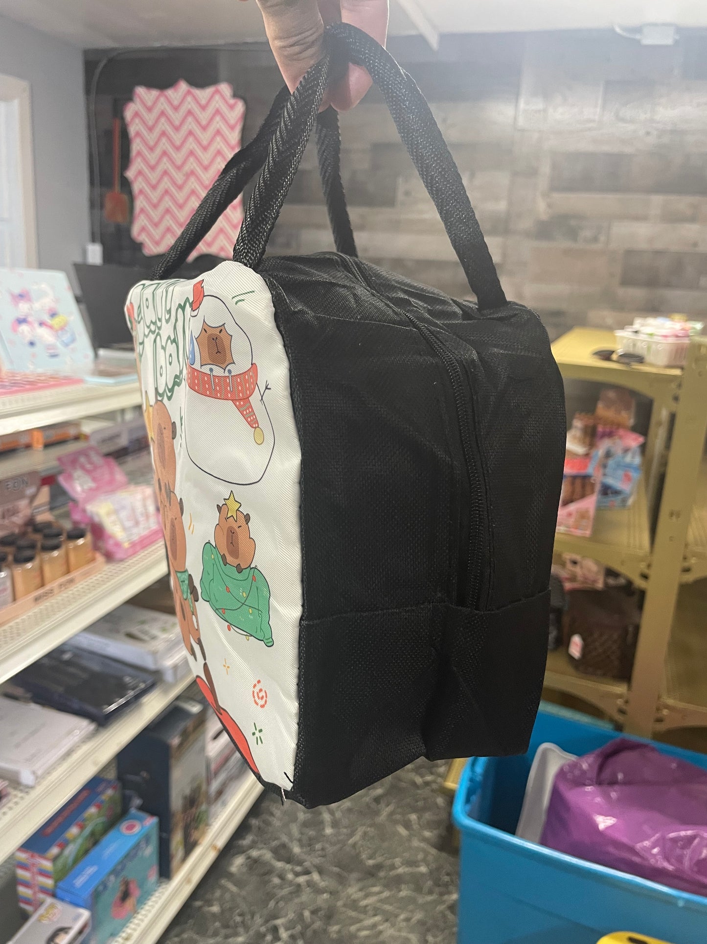 Capibara lunch bag