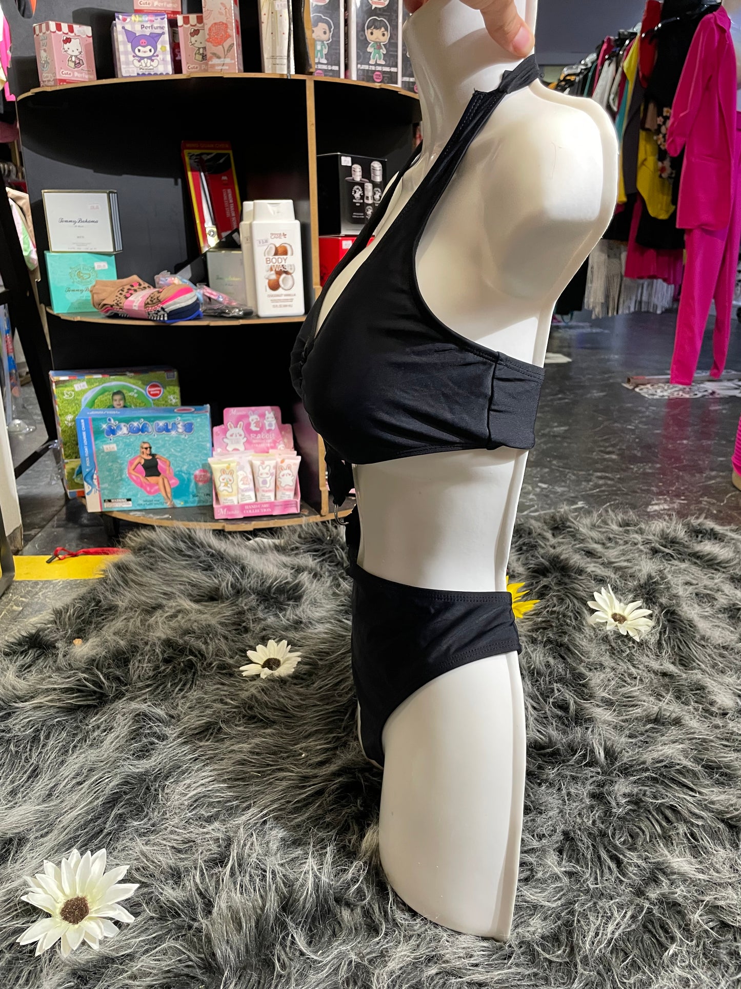 MEDIUM one piece