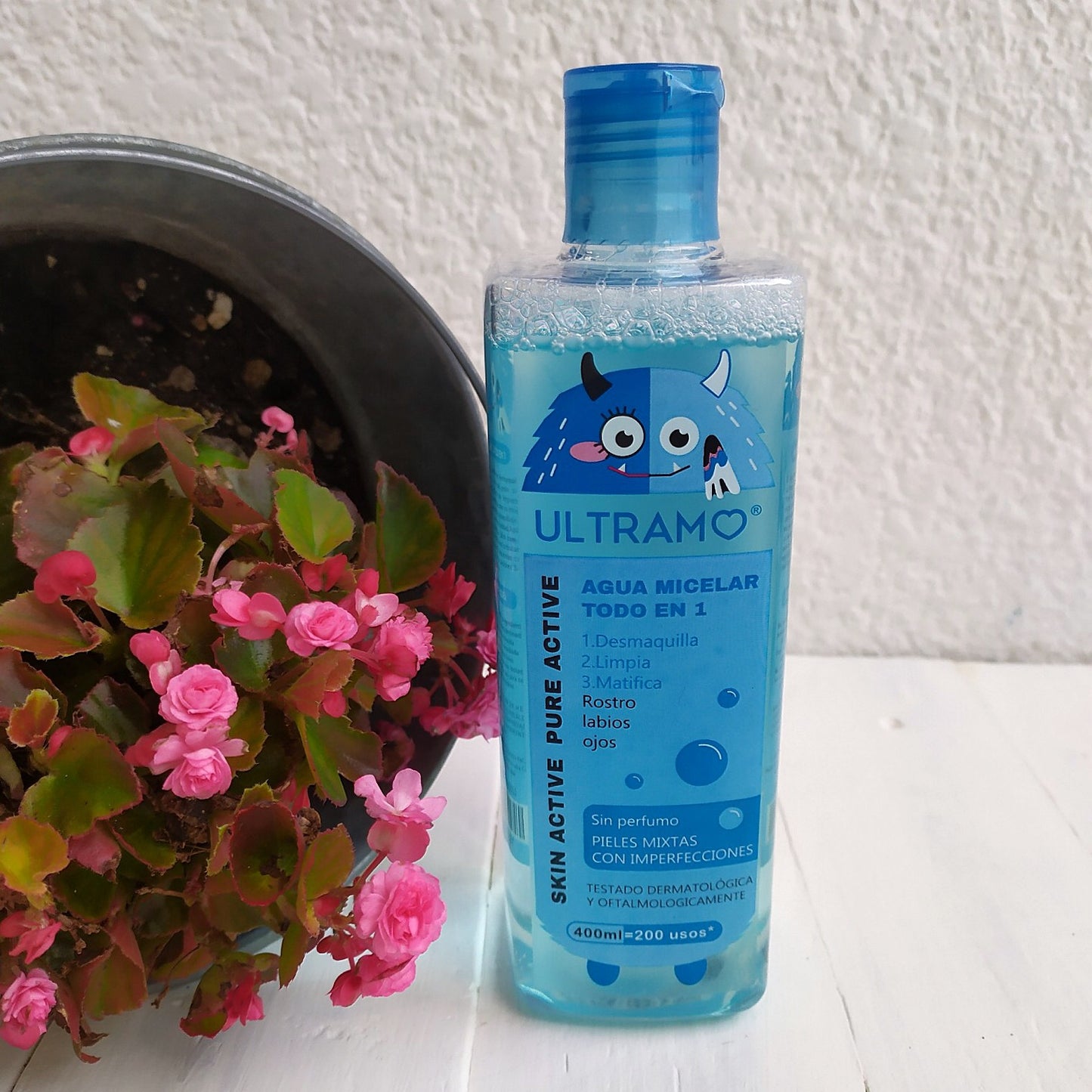 Make up cleaner