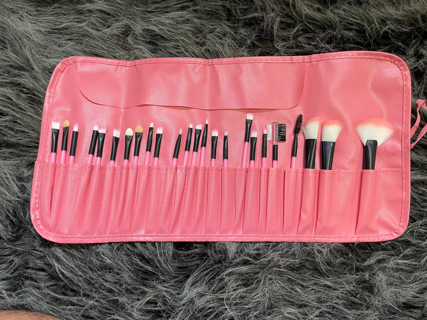 24 Piece Make-up Brush Kit