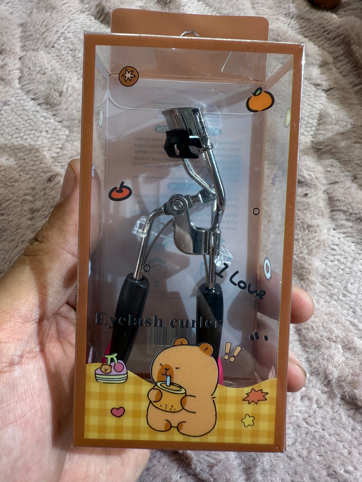 capybara eyelash curler