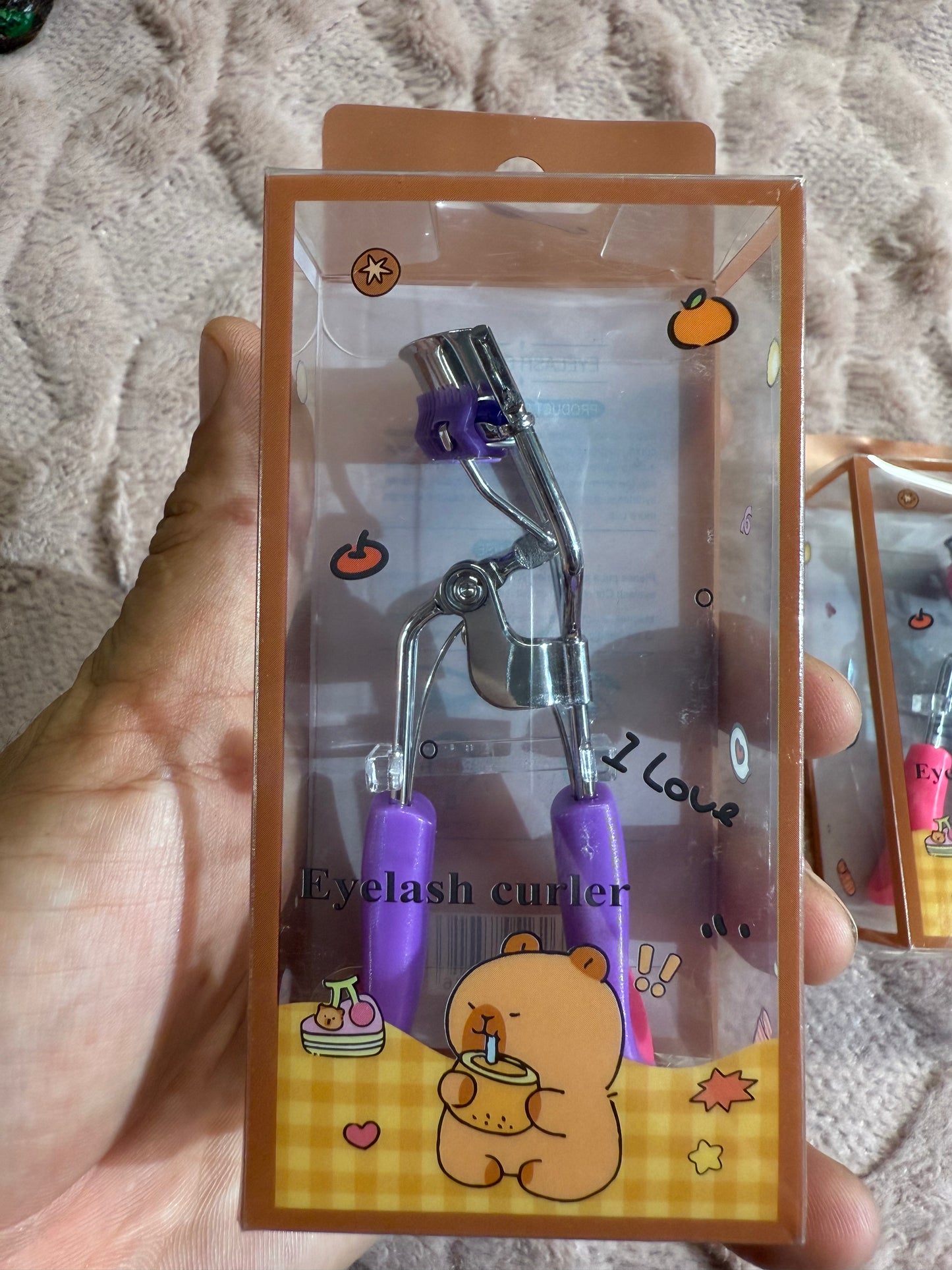 capybara eyelash curler