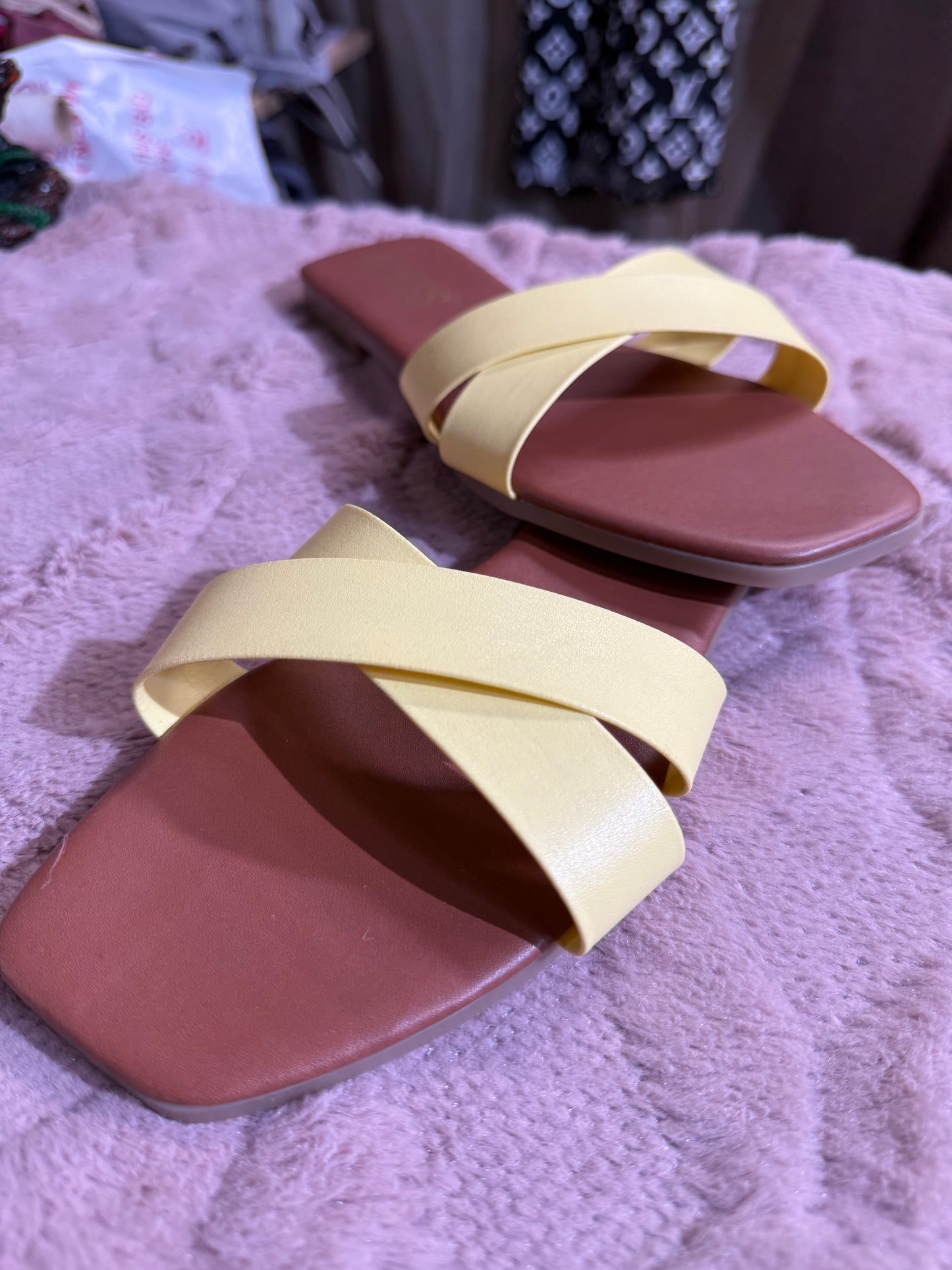 sandals size 8 womens