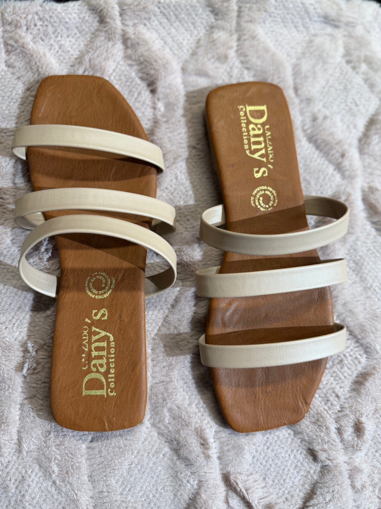 sandals size 7 womens